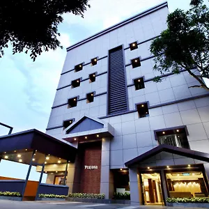 Prayana Hotel Kochi